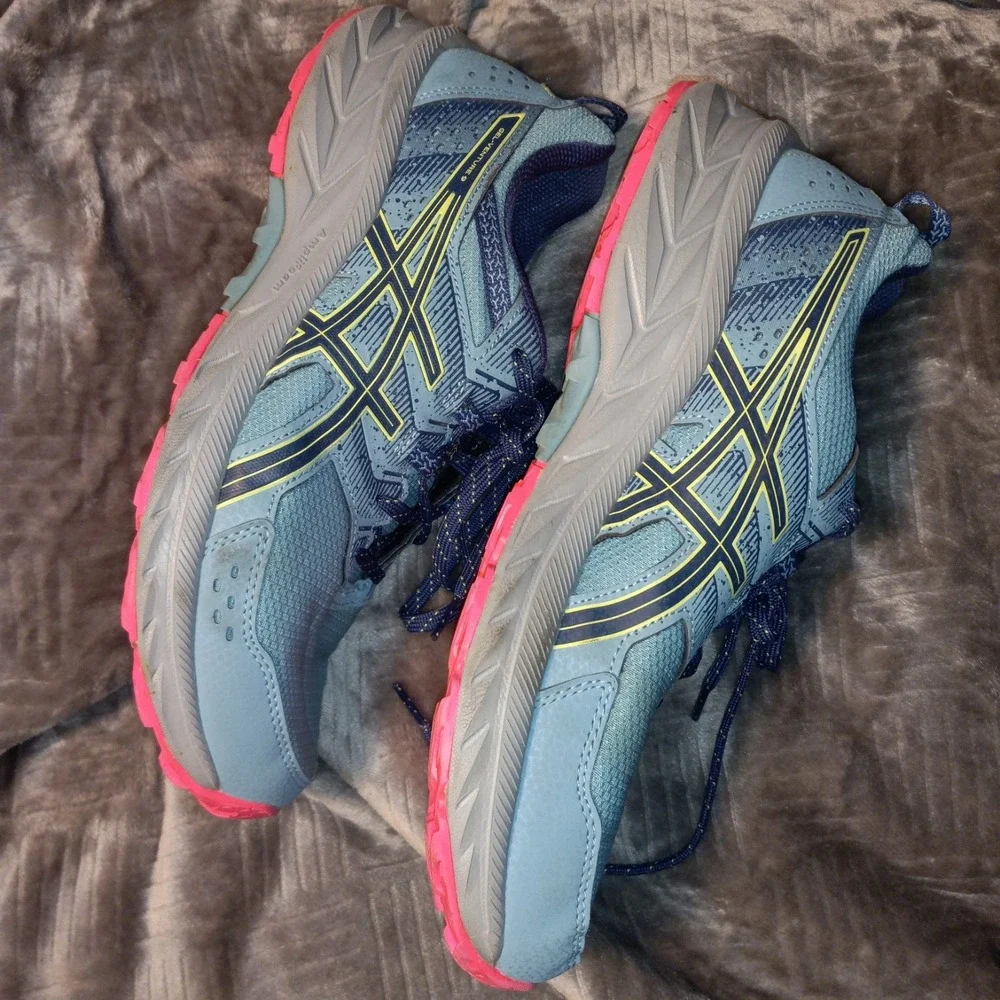 ASICS Gel Venture 11 1/2 Running Shoes 